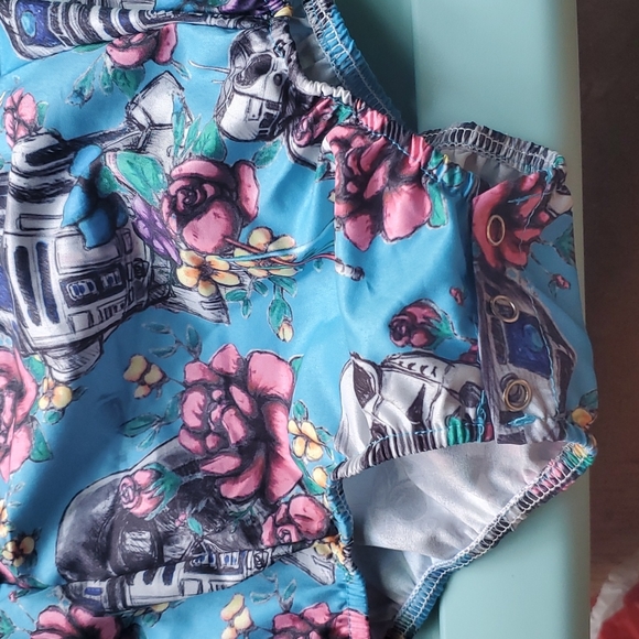 Starwars romper - Picture 2 of 4